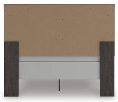 Prendonea Queen Panel Bed