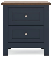 Landocken Nightstand