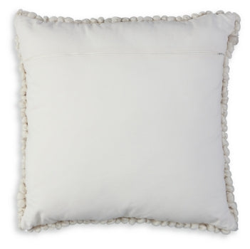 Aavie Pillow (Set of 4) - furniture place usa