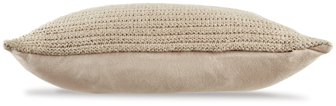 Abreyah Pillow (Set of 4) - furniture place usa