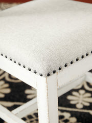 Valebeck Dining Chair - furniture place usa