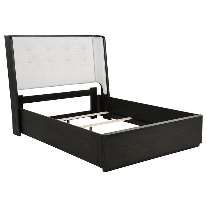 Leandro Bedroom Set