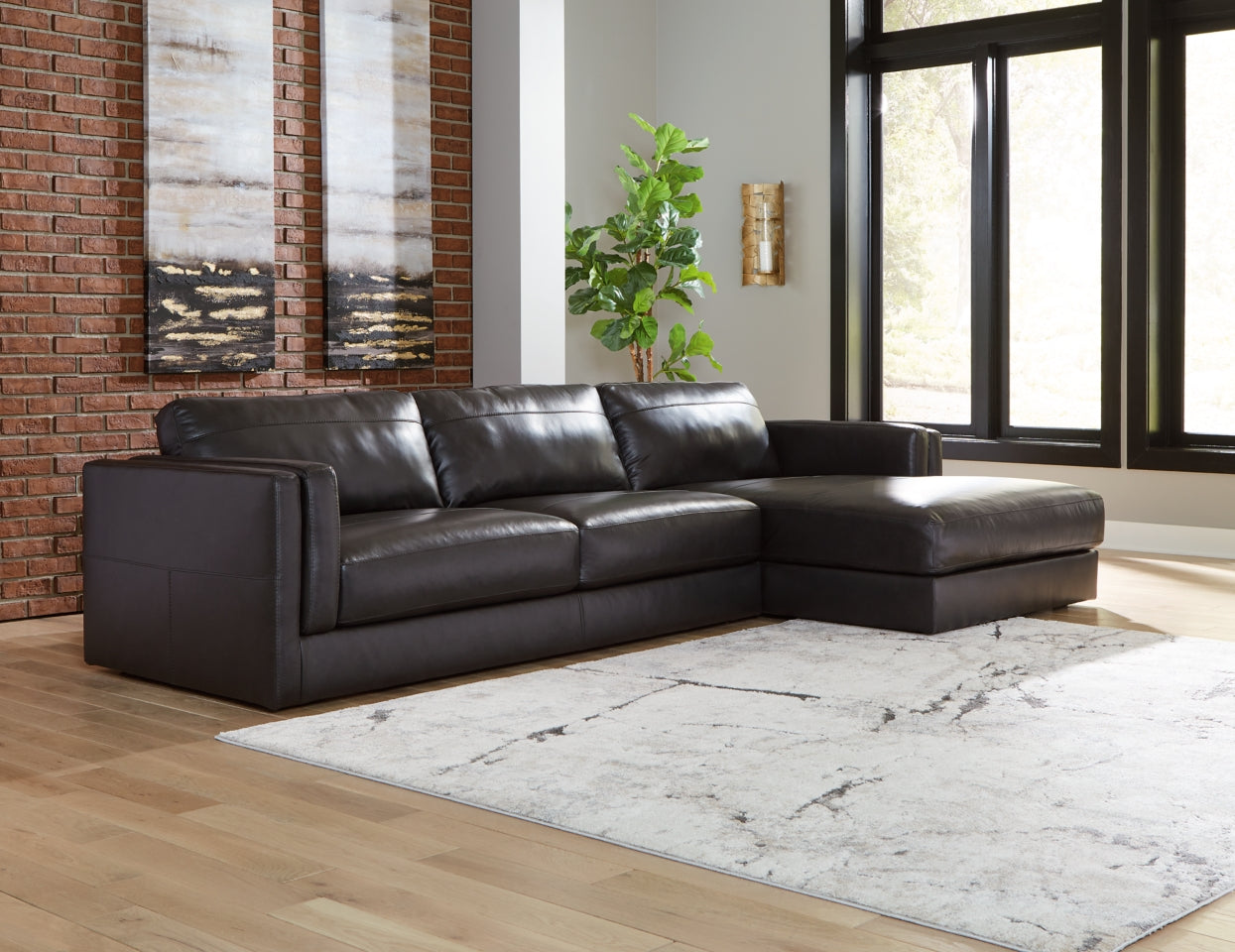 Amiata 2-Piece Sectional with Chaise