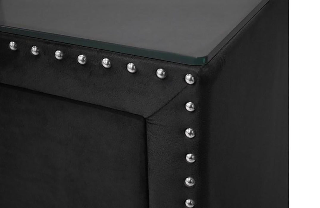 Lucinda 5 Drawer Chest in Black