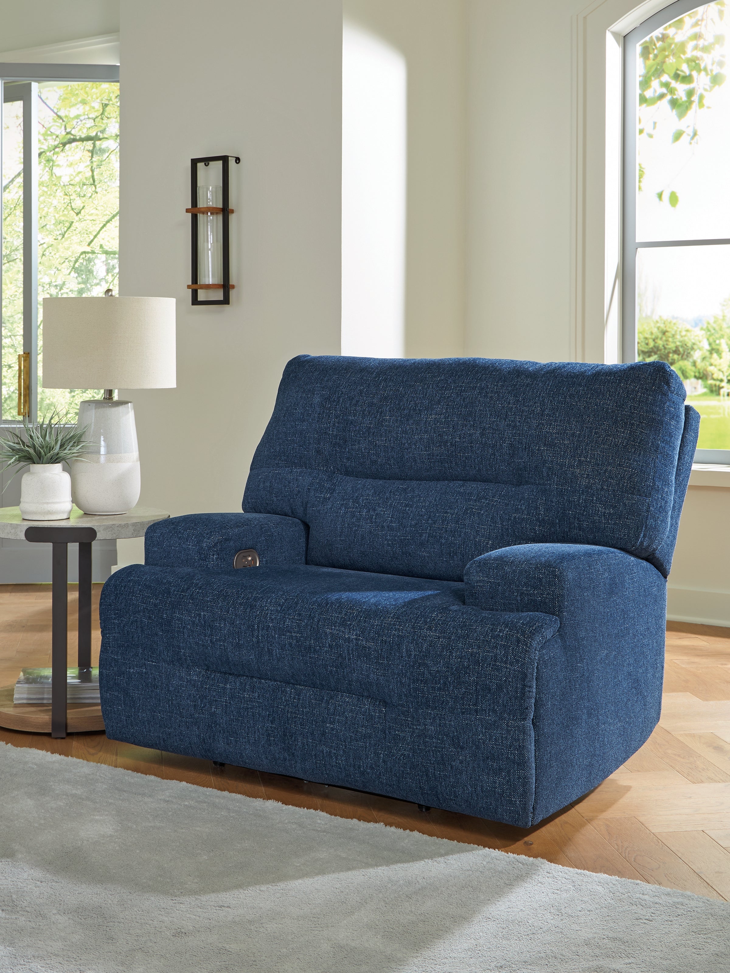 Acklen Place Oversized Power Recliner