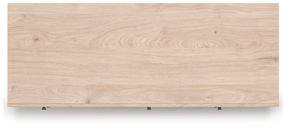 Arloster Dresser