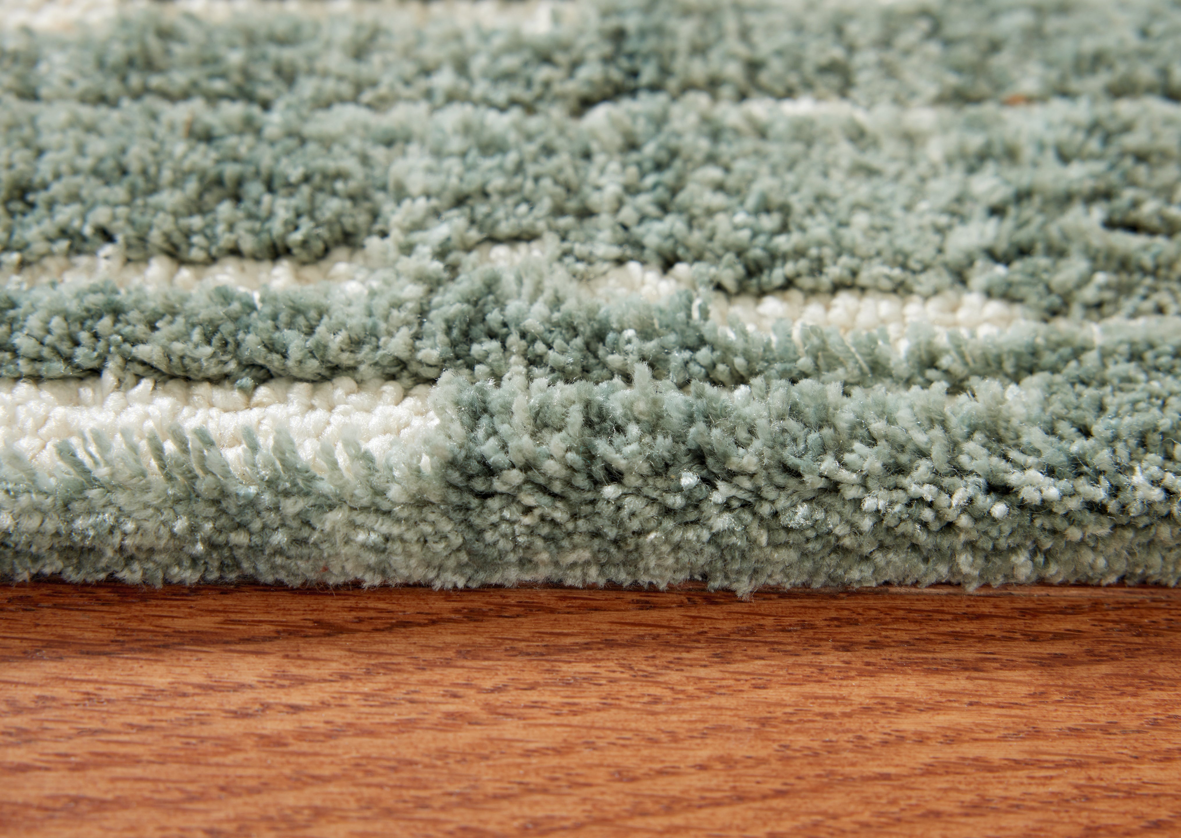 Cayworth 5' x 7' Rug