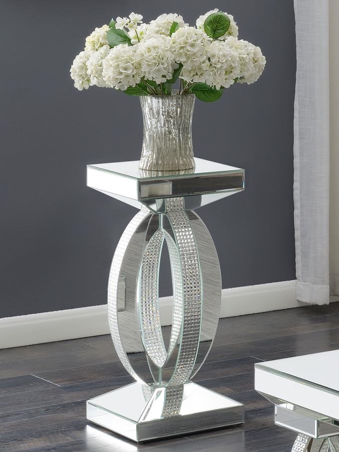 Amalia Silver End Table - furniture place usa