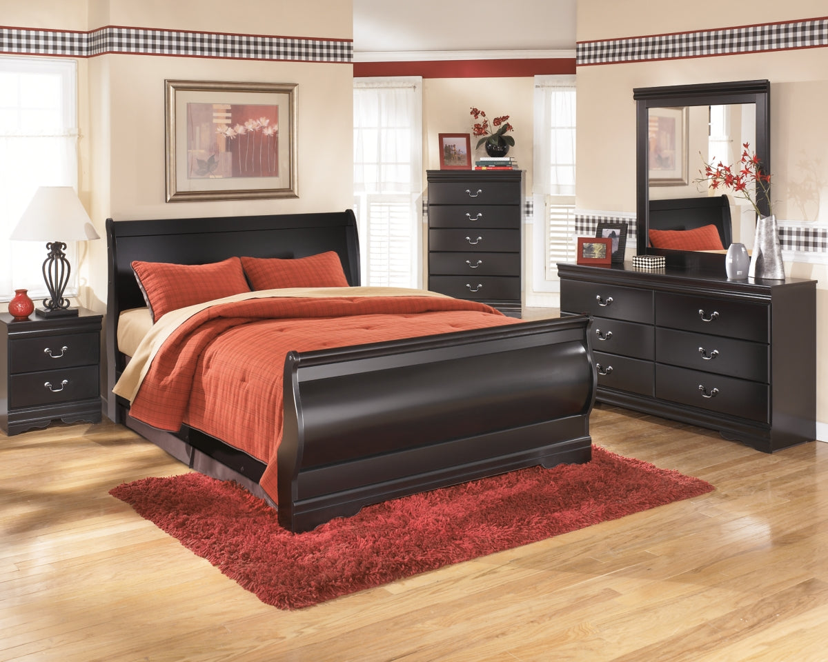 Huey Vineyard Queen Sleigh Bed with Dresser, Mirror, Chest and Nightstand - furniture place usa