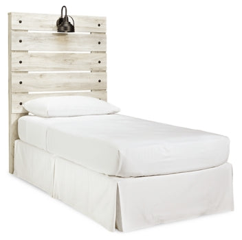 Cambeck Twin Panel Headboard Bed with Mirrored Dresser, Chest and Nightstand - furniture place usa