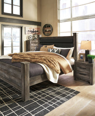 Wynnlow King Poster Bed - furniture place usa