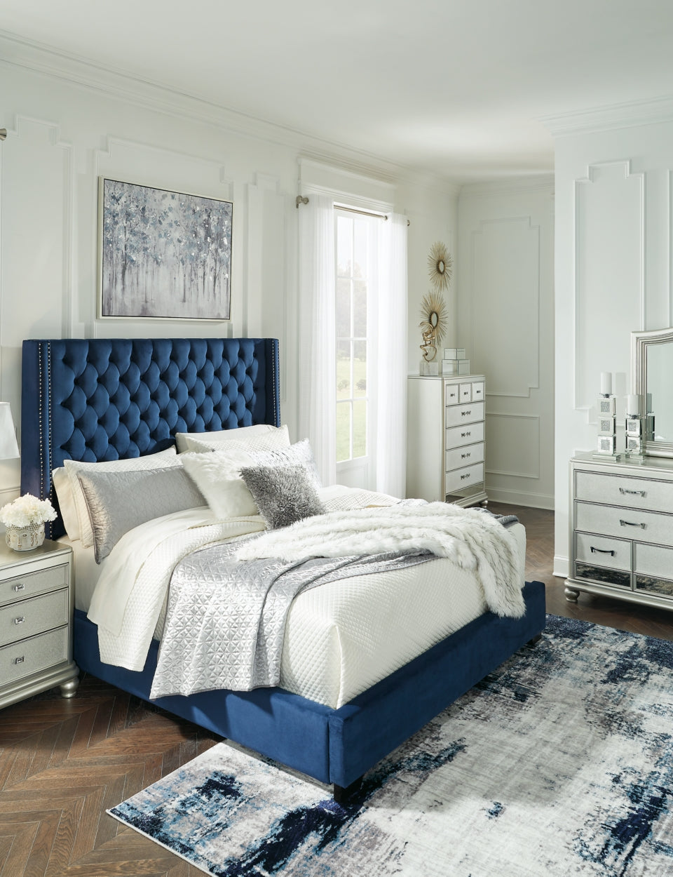 Coralayne Queen Upholstered Bed - furniture place usa