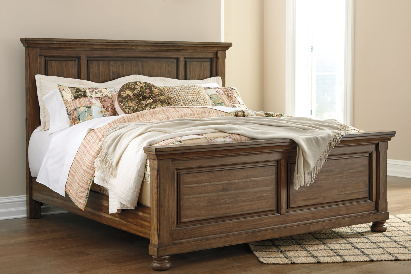 Flynnter Queen Panel Bed with Mirrored Dresser and 2 Nightstands - furniture place usa