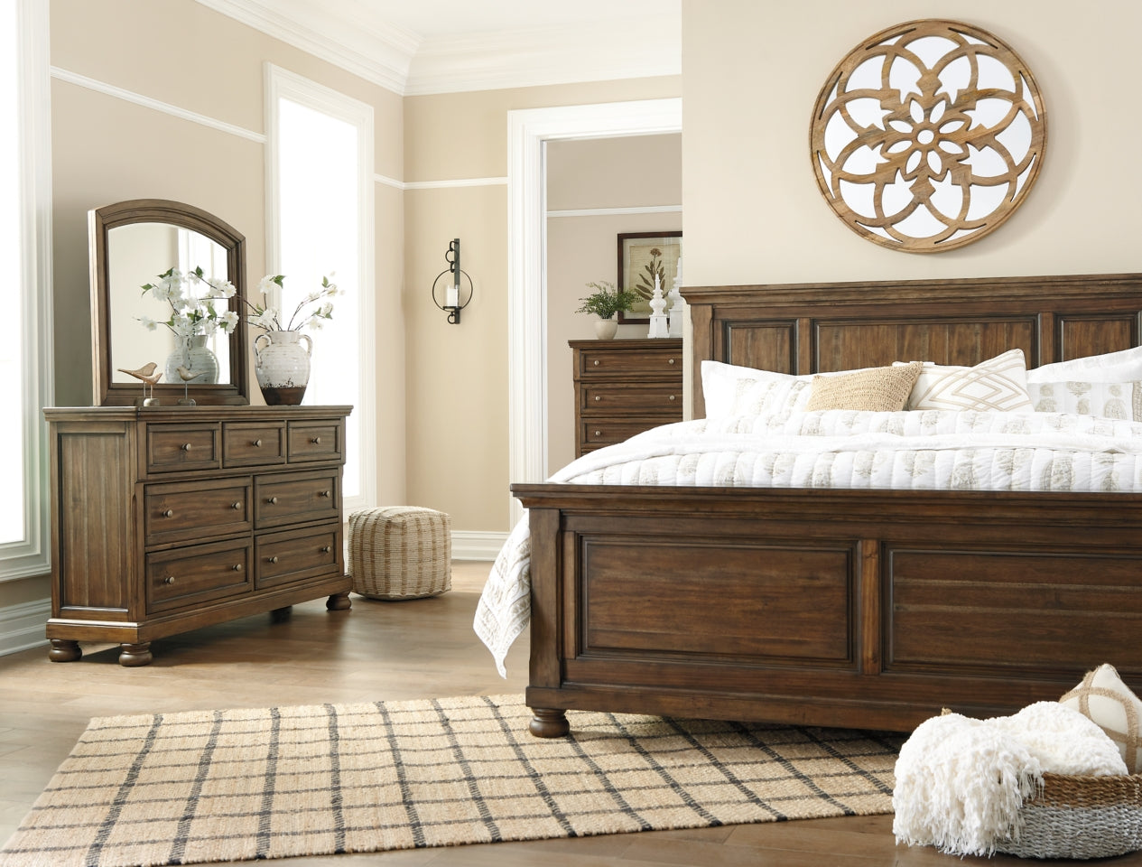 Flynnter Queen Panel Bed - furniture place usa