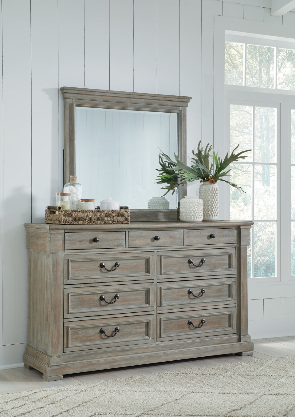 Moreshire Dresser and Mirror - furniture place usa