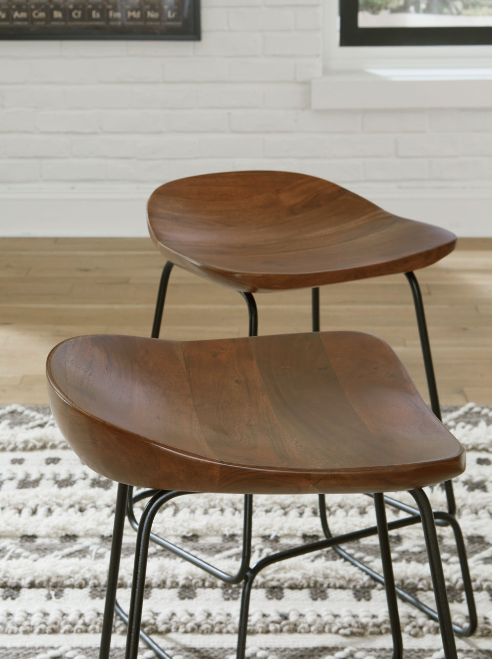 Wilinruck Counter Height Stool - furniture place usa