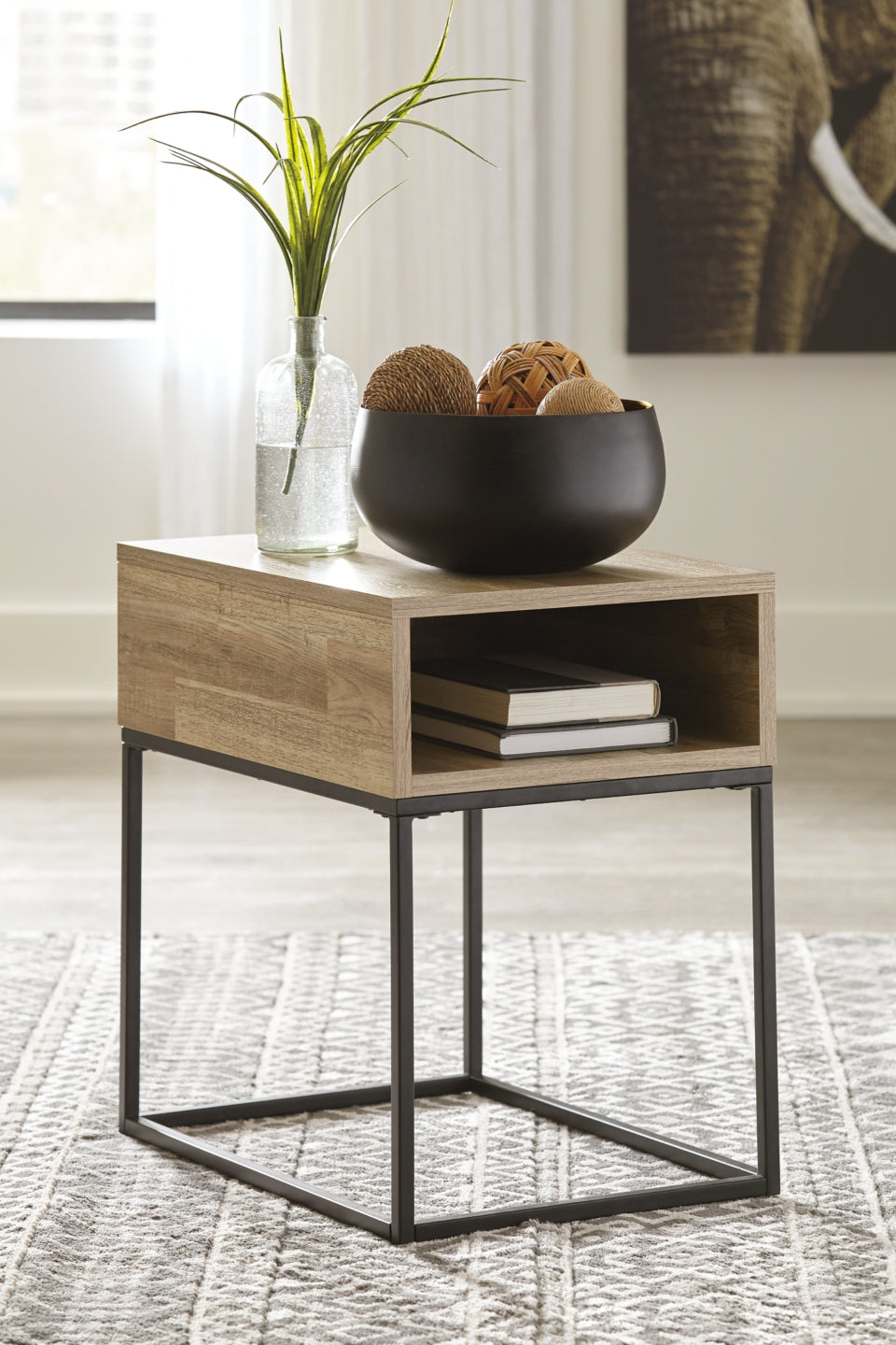Gerdanet Coffee Table with 1 End Table - furniture place usa
