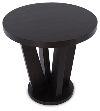 Chasinfield End Table - furniture place usa
