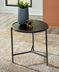 Doraley End Table - furniture place usa