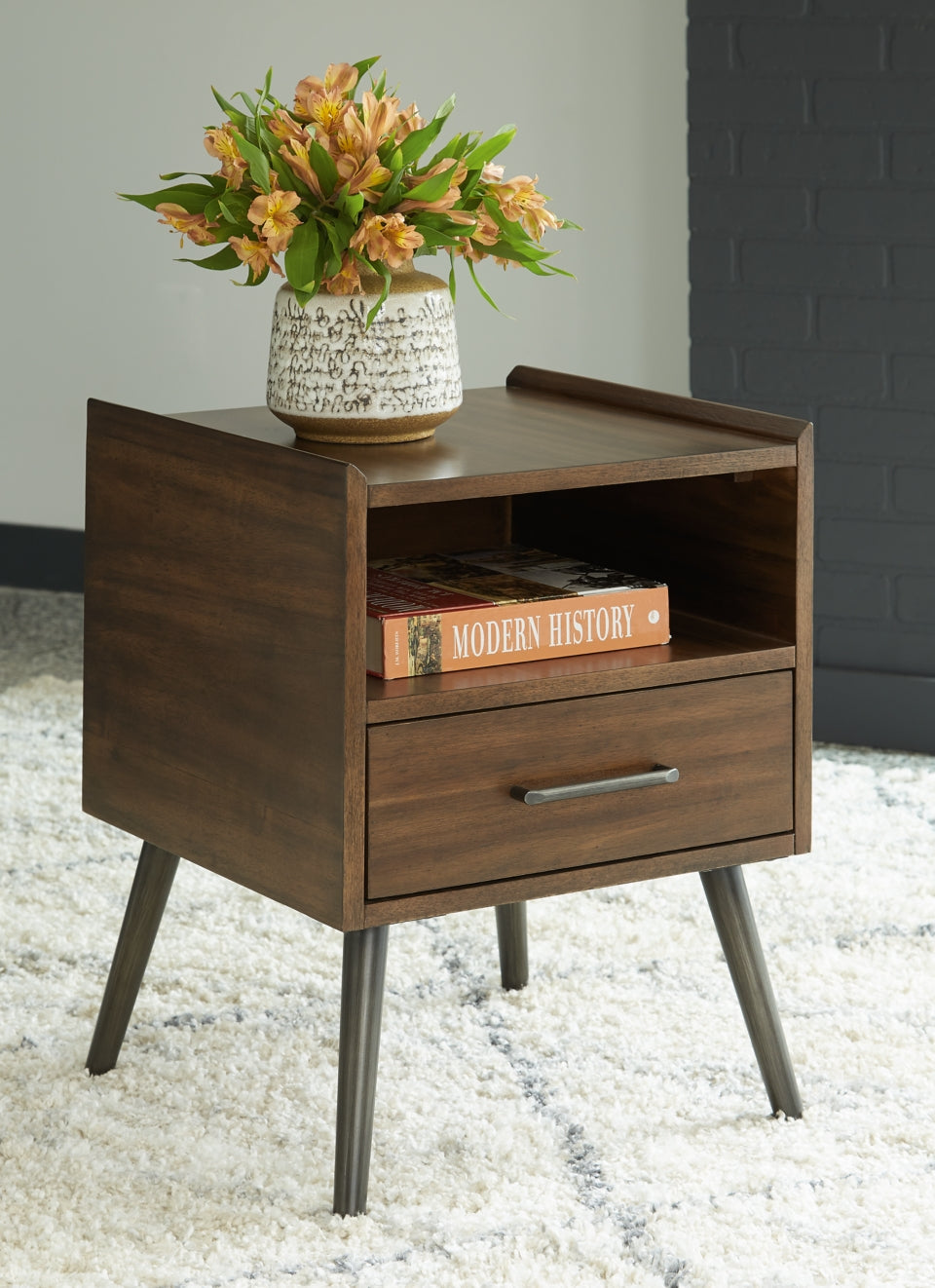 Calmoni Coffee Table with 1 End Table - furniture place usa
